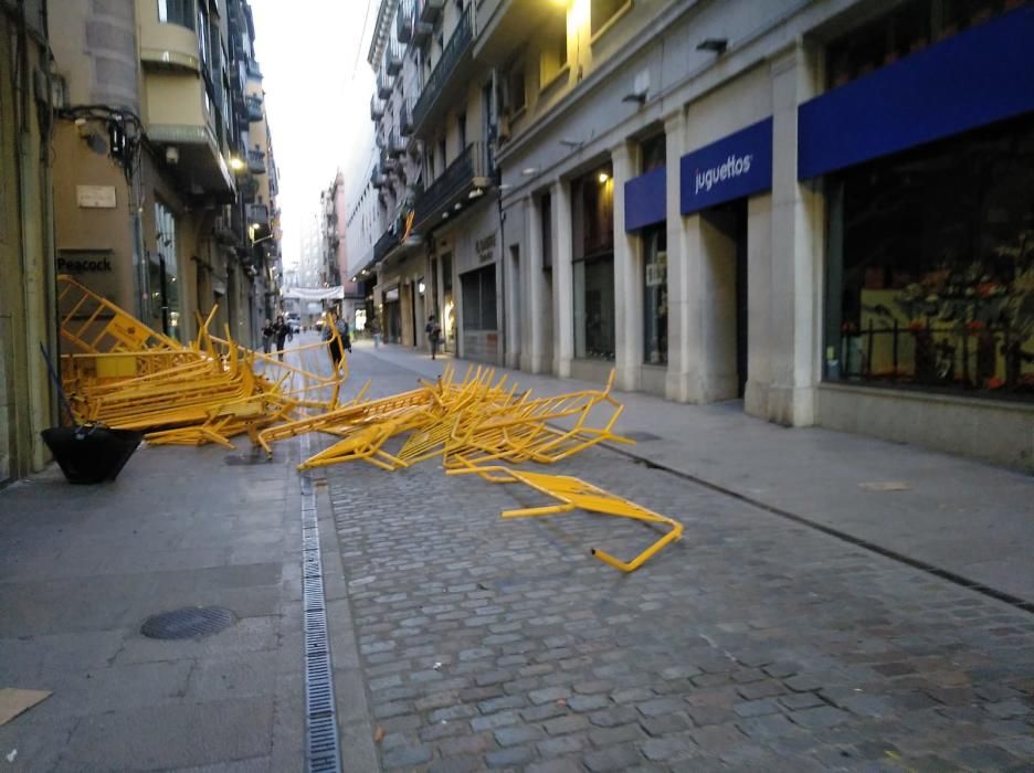 Girona intenta tornar a la normalitat després dels aldarulls de dimecres a la nit