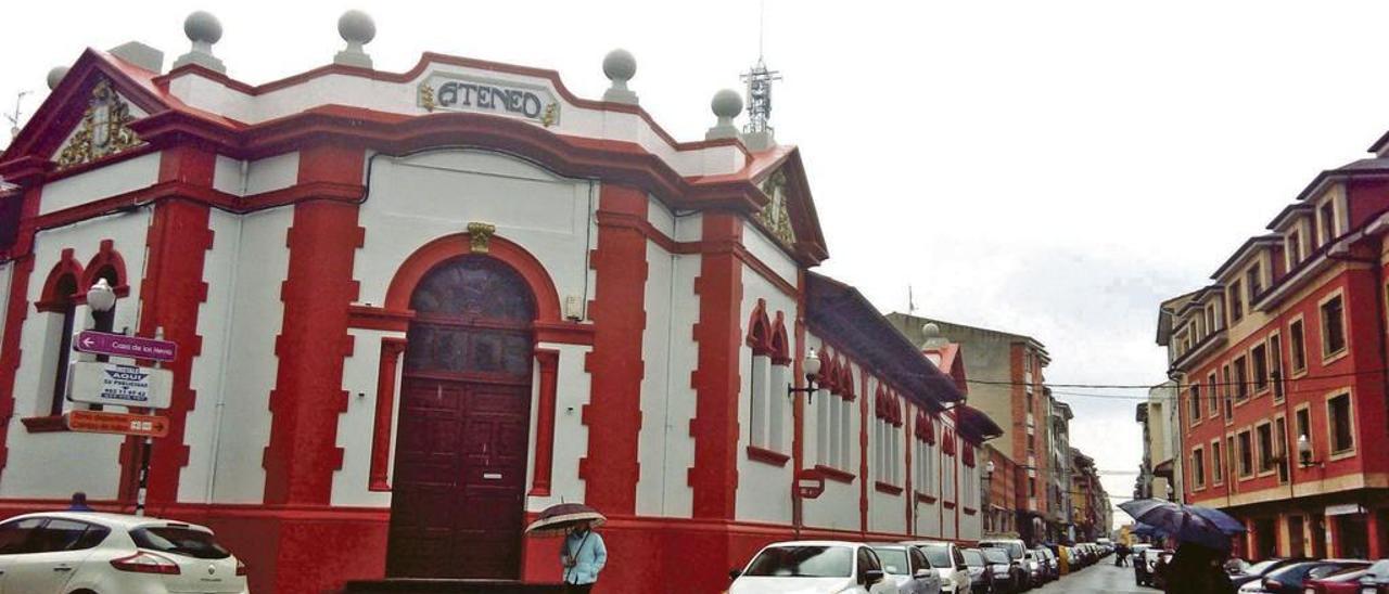 Fachada del Ateneo Obrero de Villaviciosa.