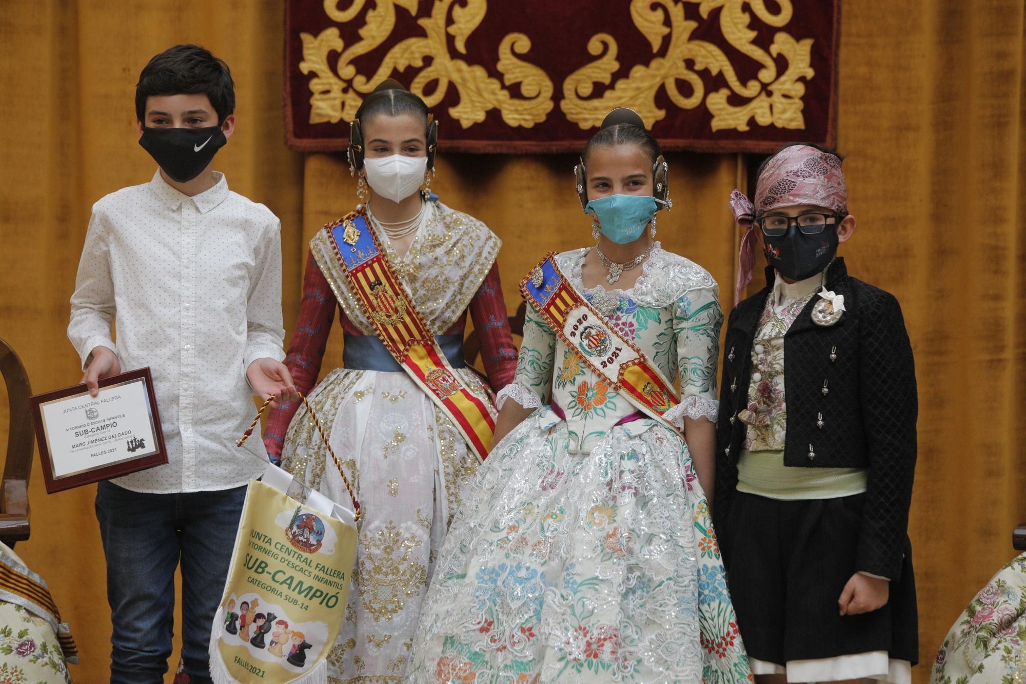 Las fallas infantiles vuelven con los "brillants", fotos y reparto de premios