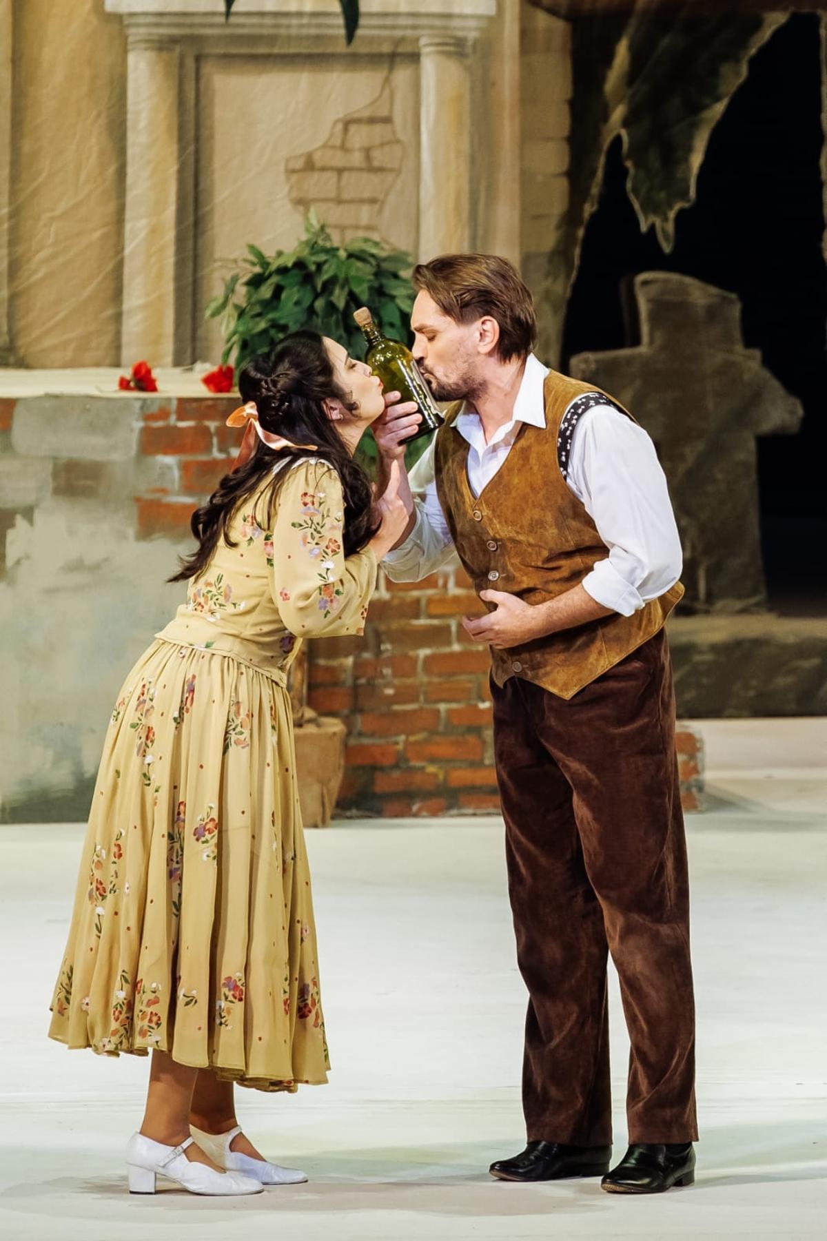 Escena de la obra ‘L’elisir d’Amore’