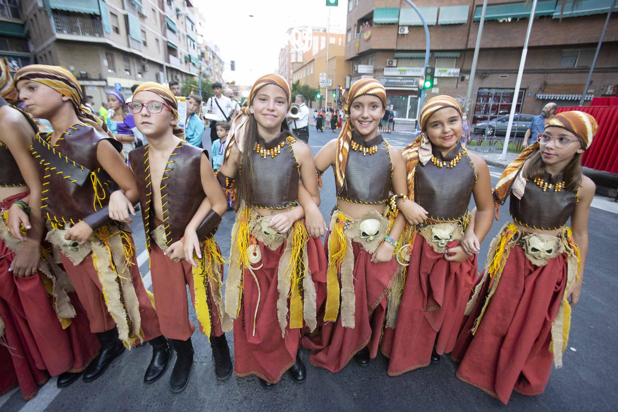 Las fiestas de Moros y Cristianos de Altozano, en Alicante, viven sus fechas principales desde esta noche con el desfile infantil y la embajada