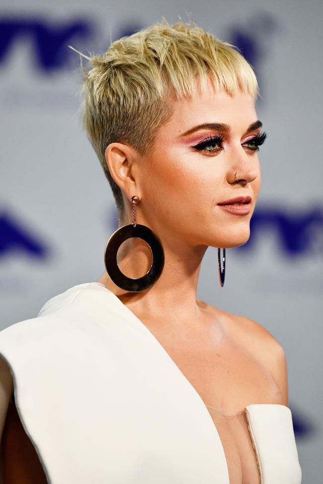Katy Perry: rubio platino
