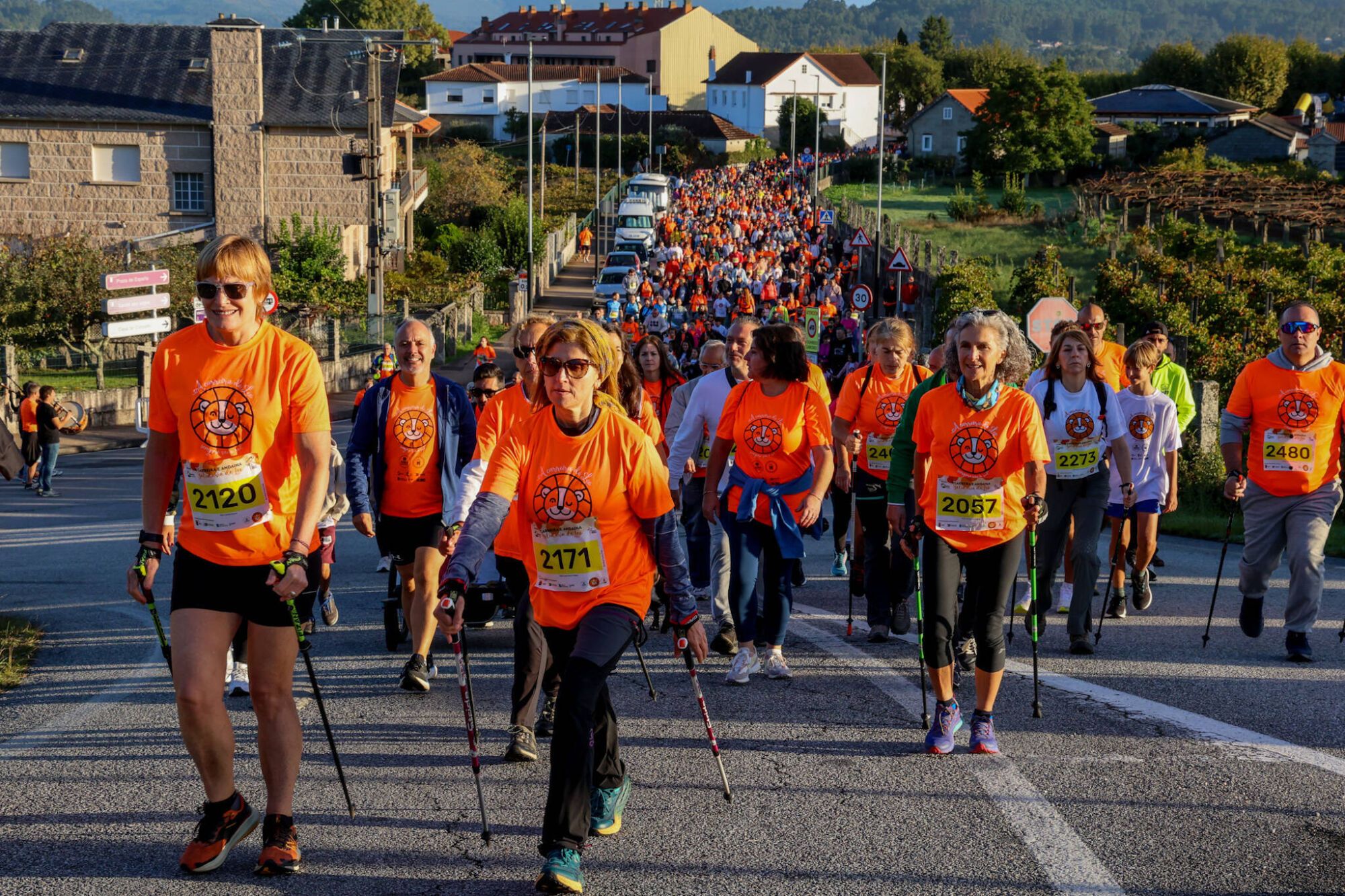 Andaina y carrera solidaria por niños como Leo Diz