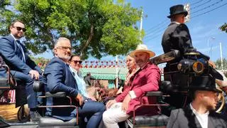 María del Monte ya está en el Real en una Feria con ausencias: "Cuando tienes el privilegio de estar sano, te toca disfrutar"