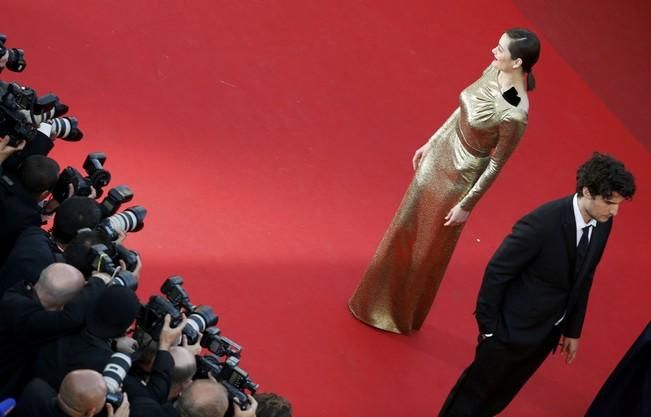 Cast members Marion Cotillard and Louis Garrel ...