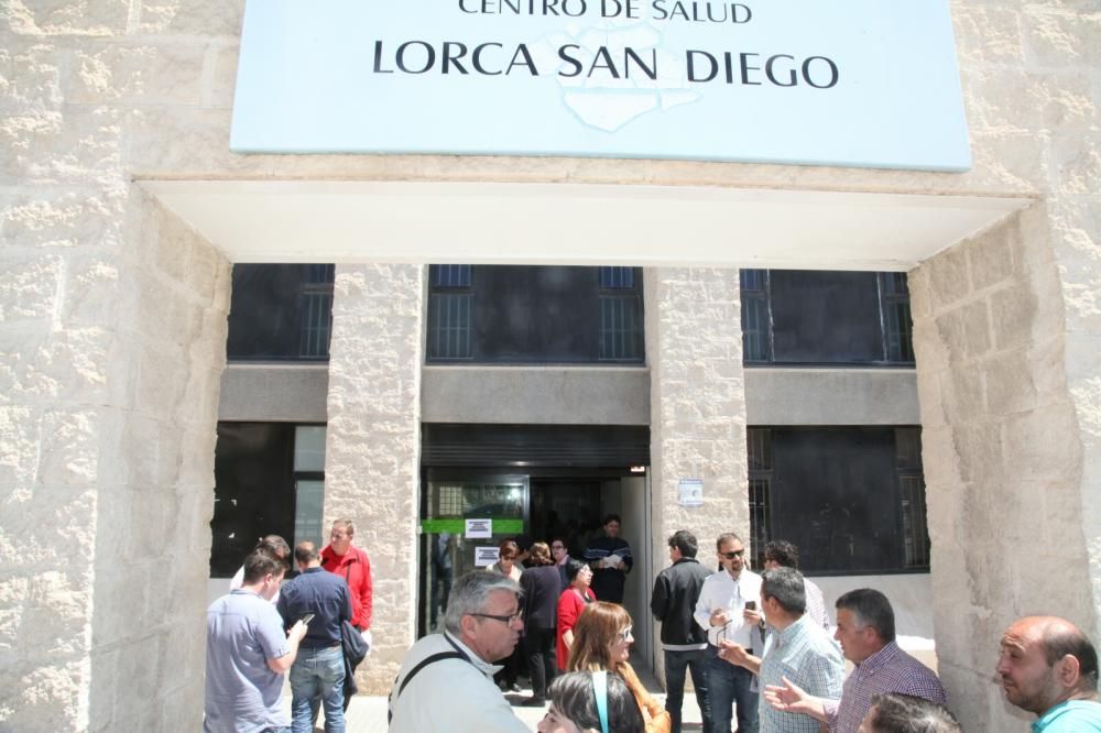 Vecinos de San Diego ‘toman’ el consultorio por el cierre de Urgencias