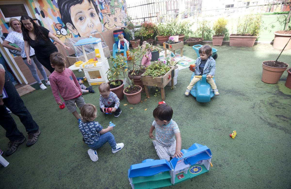 Alumnos en una escuela infantil municipal.