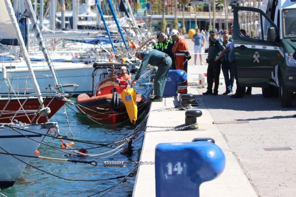 Buscan a una mujer en el agua en el Muelle Uno