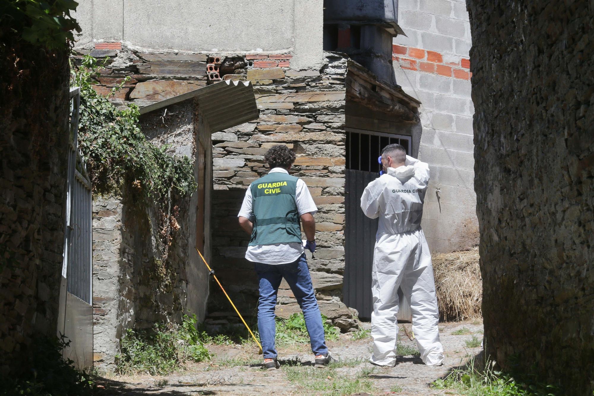 Detenido un hombre en Samos por asesinar a un vecino de 81 años y acuchillar a su mujer