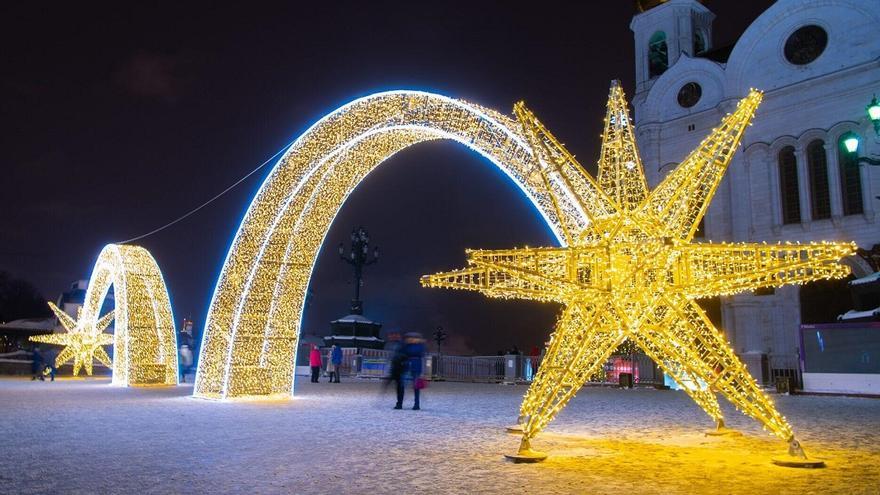LUCES NAVIDAD VIGO: La estrella polar gigante ya brilla en Asturias