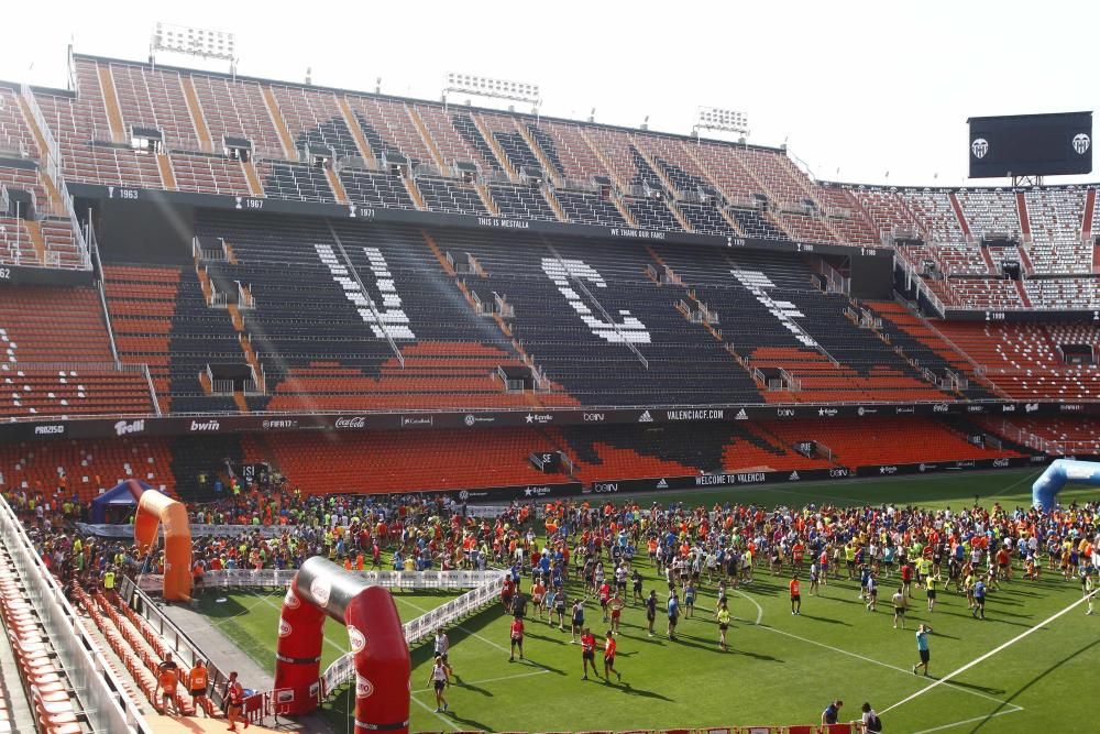 Búscate en la I Volta a Peu Fundación Valencia CF