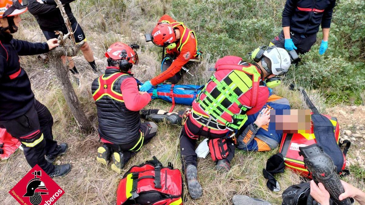 Rescatado en helicóptero un ciclista accidentado en la Sierra Cortina de Finestrat