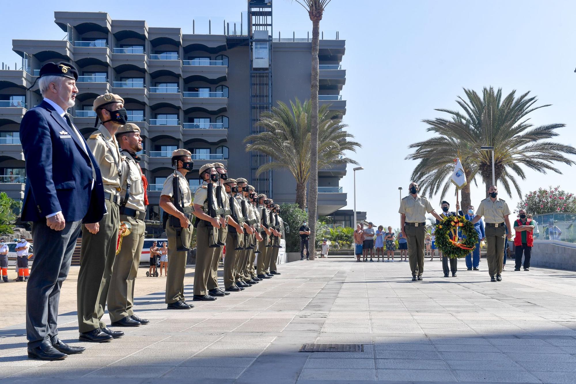 Acto de homenaje a los paracaidistas caídos en acto de servicio entre 1965 y 1979 en Maspalomas