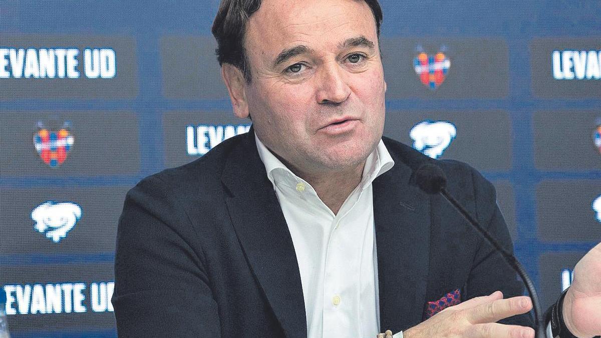 Rueda de prensa económica de Levante UD, José Danvila