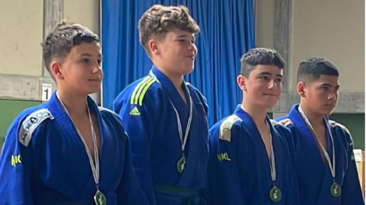 El Compostela Judo Club subió al podio 24 veces en A Coruña