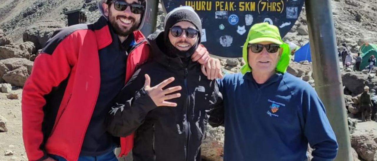 Montañismo Valleros en el Kilimanjaro