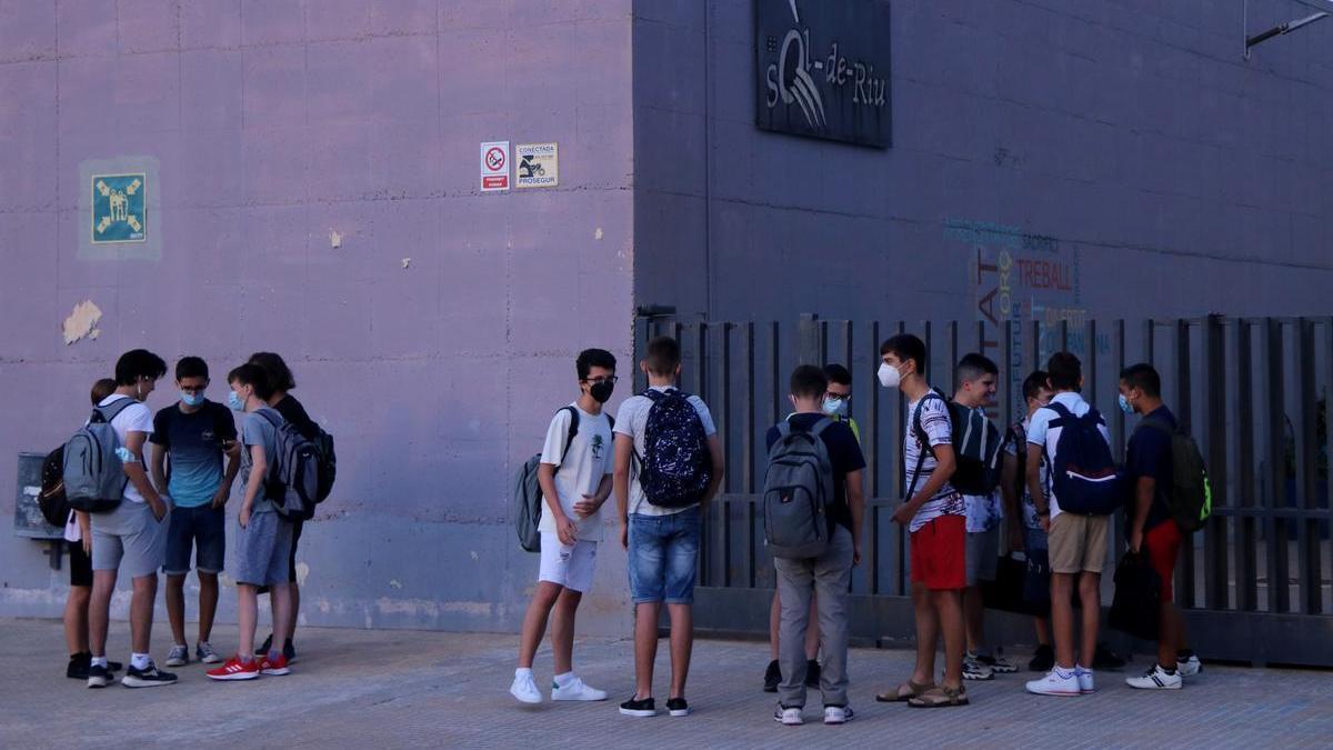 El Síndic reclama també garantir el dret de l&#039;alumnat a rebre informació adequada sobre la diversitat de gènere i l&#039;orientació sexual