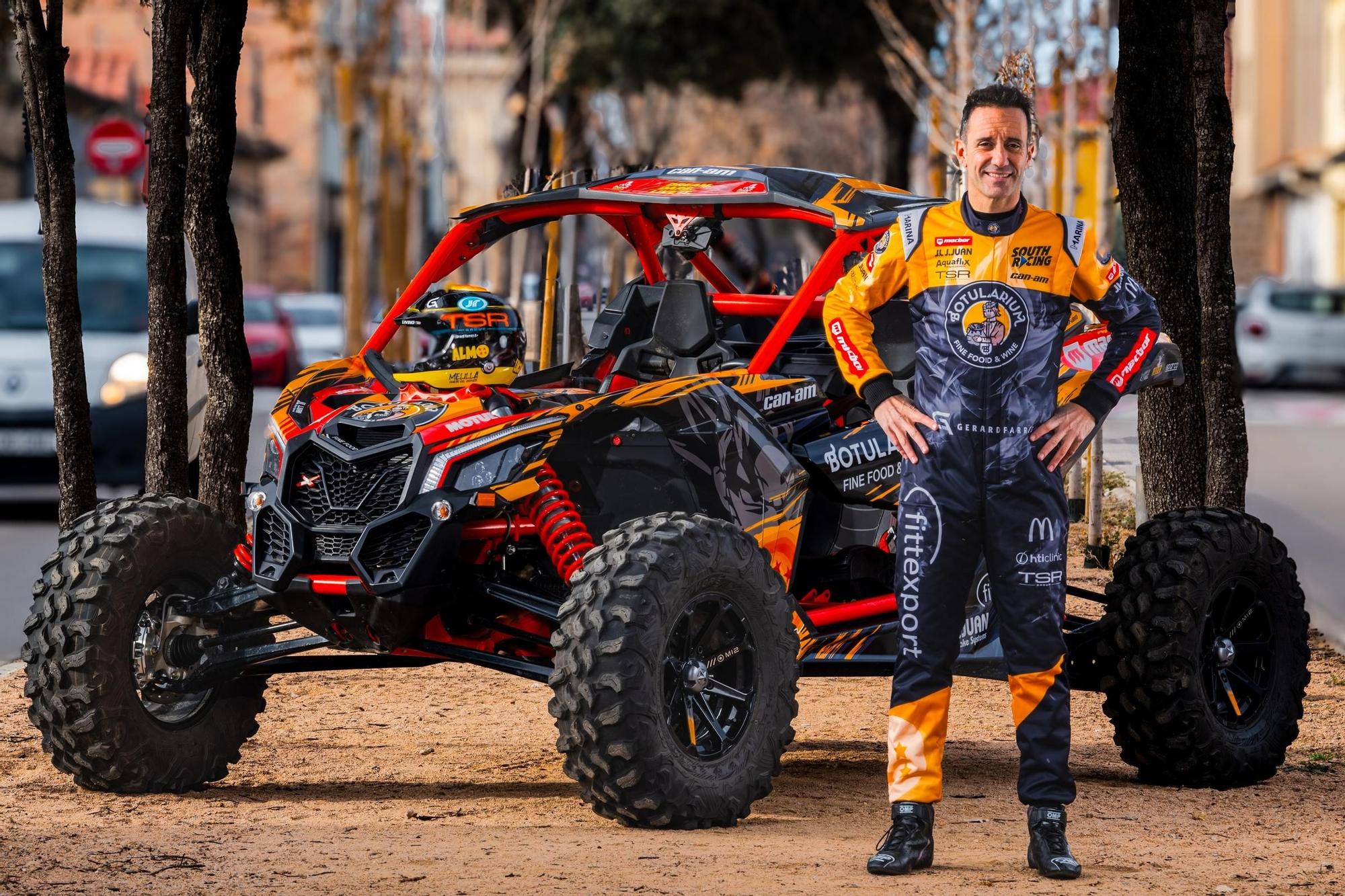 Imatges de Gerard Farrés amb el seu bugui de l&#039;equip Can-Am South Racing per al Dakar 2024