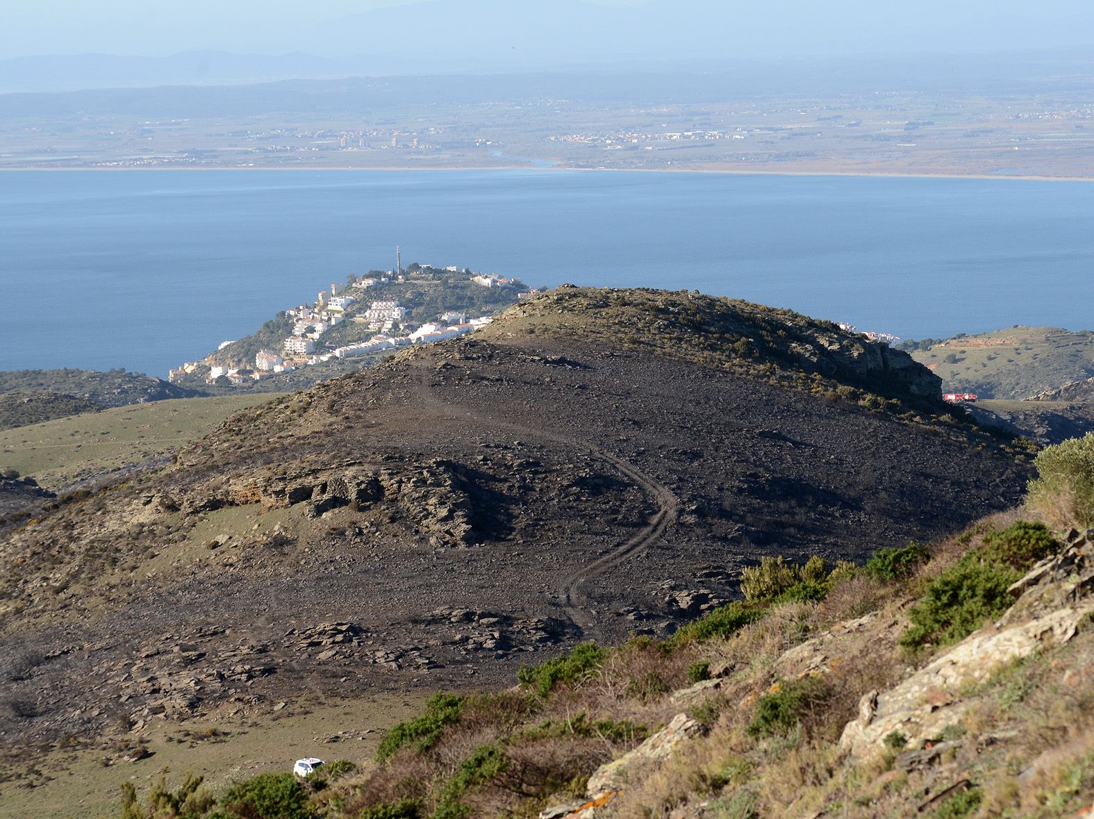 Gran incendi forestal a Roses