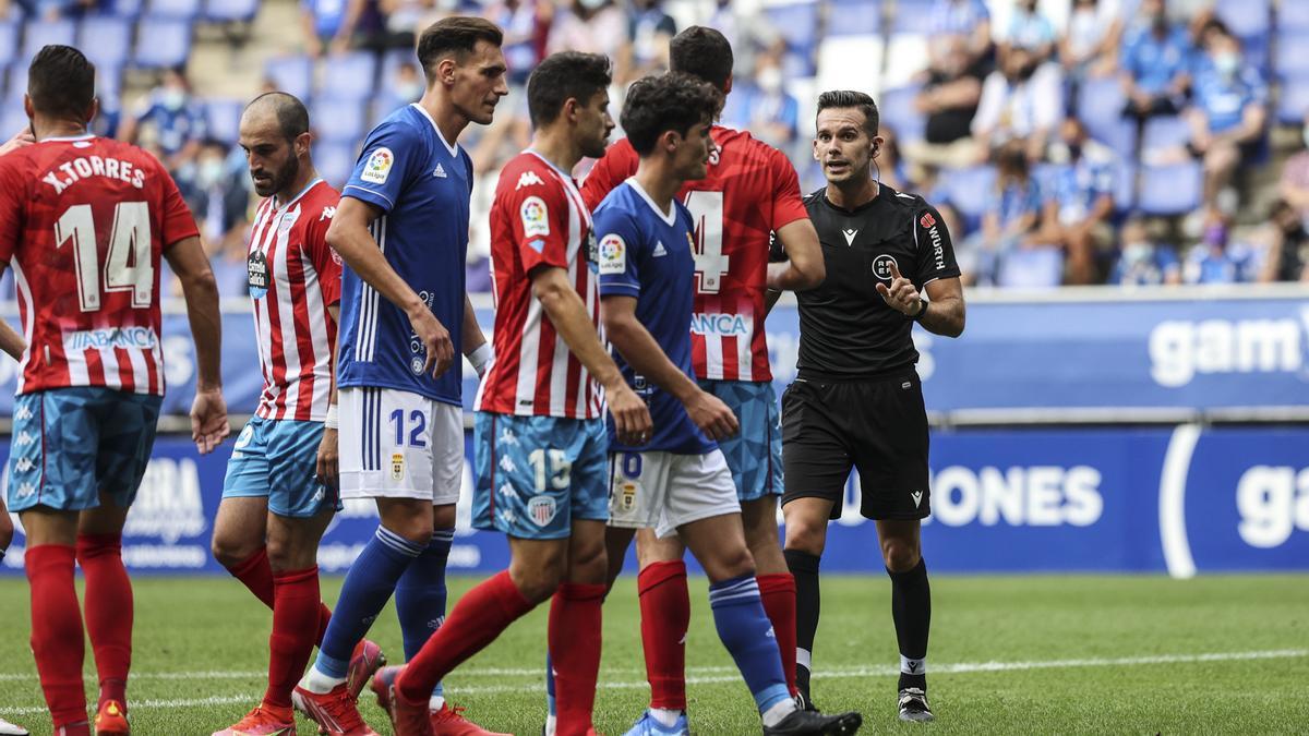 El partido del Real Oviedo, en imágenes