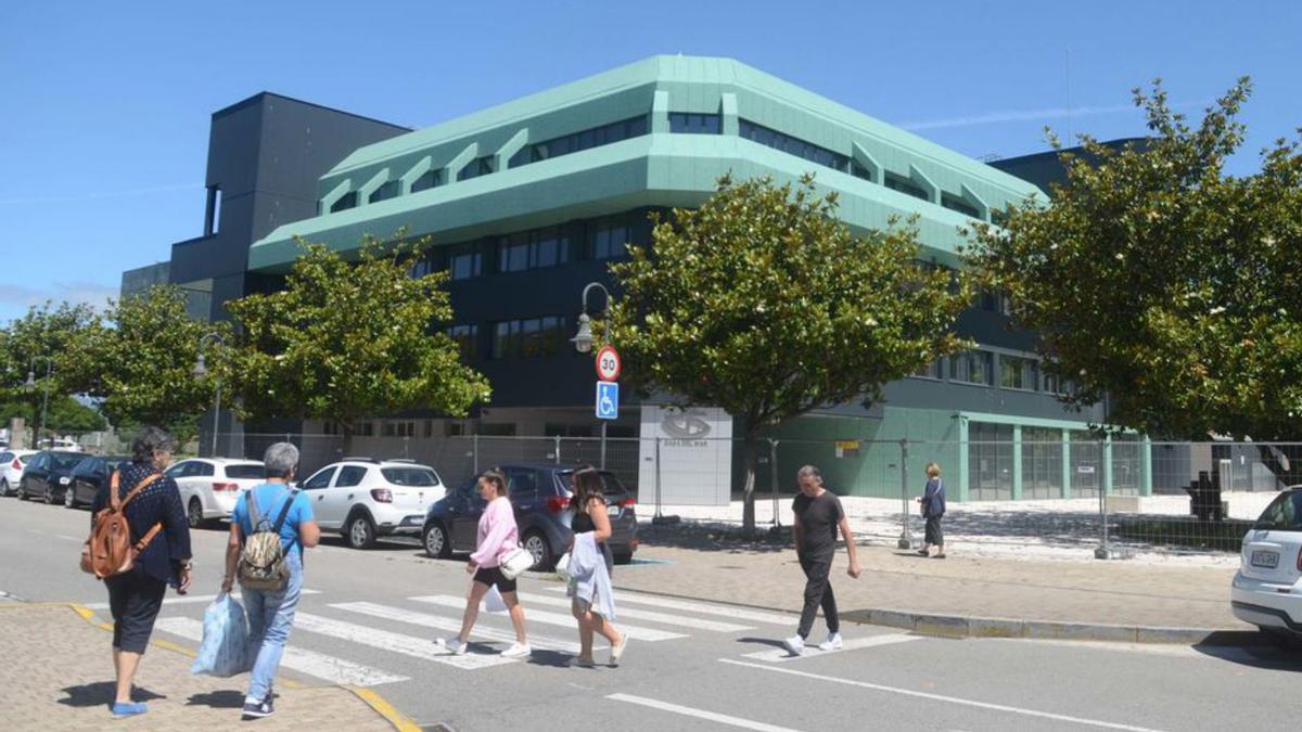 El remozado edificio de A Mariña abrirá el viernes para gestiones concretas. 