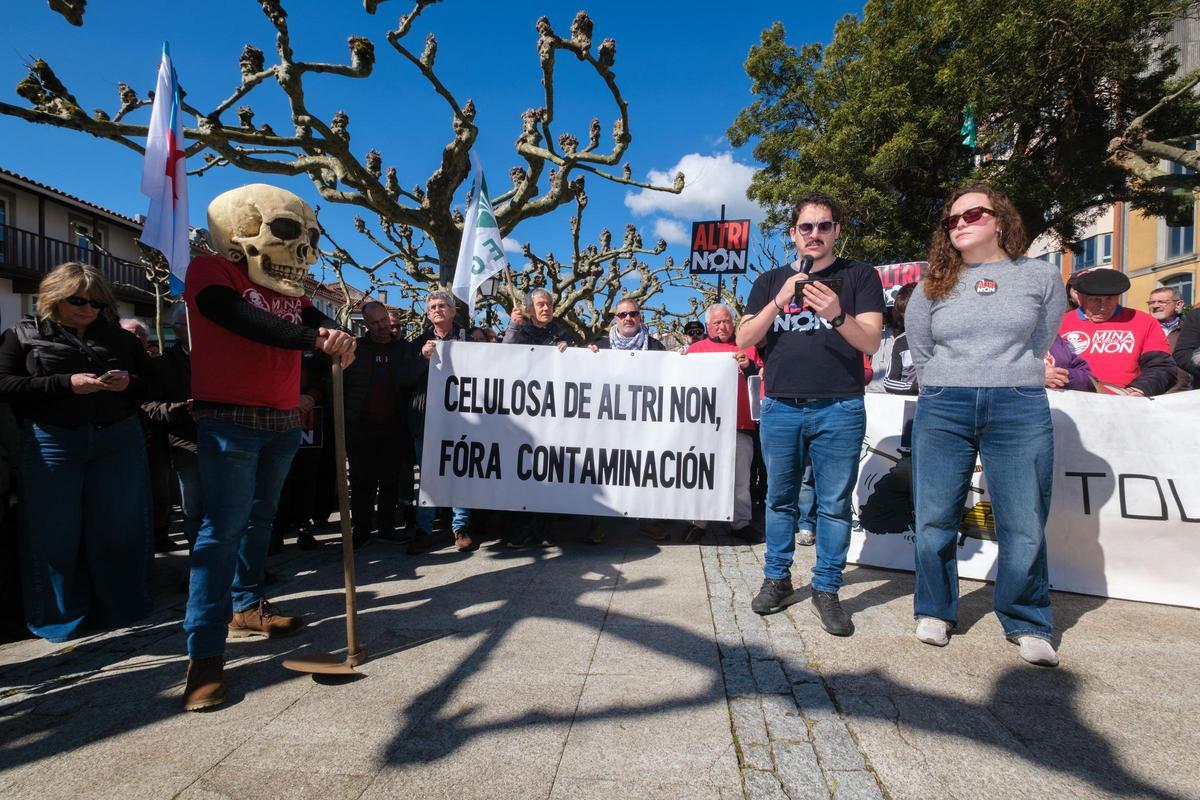 Concentración en Arzúa contra Altri