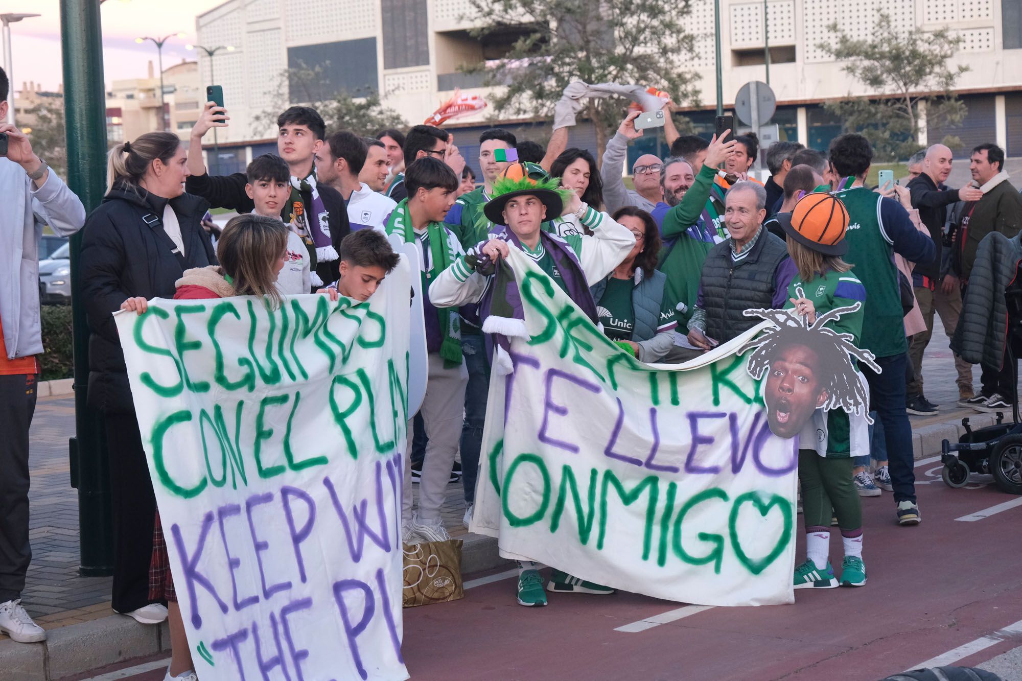 Recibimiento al Unicaja en la previa de los cuartos de final de la Copa del Rey 2024.