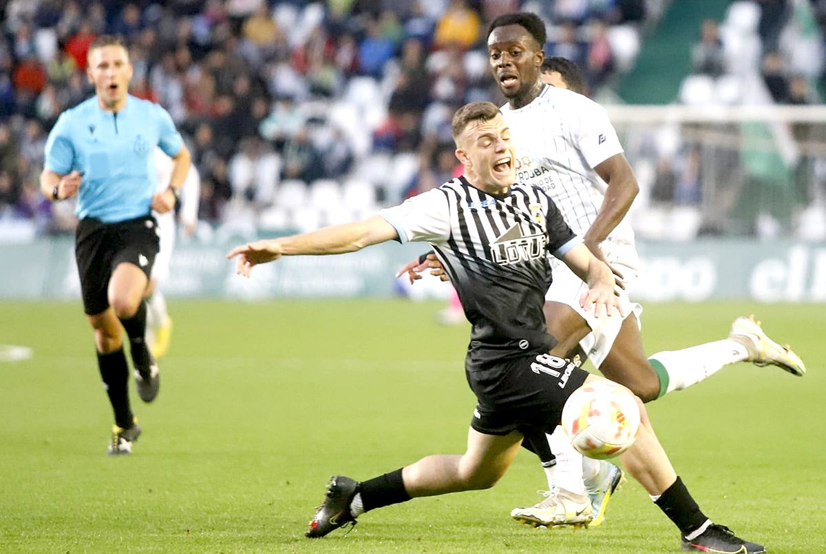 Las imágenes del Córdoba CF - Linense