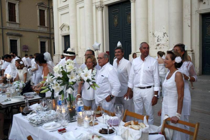 Fotogalería: V edición de la cena en blanco