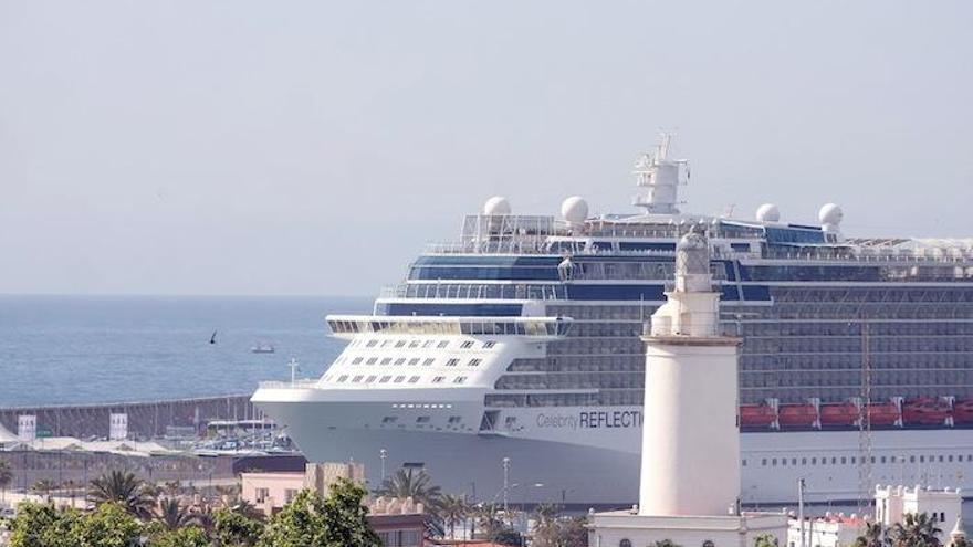 Hoy han llegado cuatro cruceros a Málaga, con más de 8.000 pasajeros a bordo.