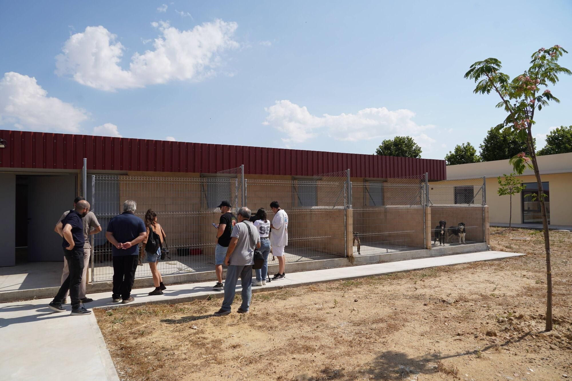 Visita a las instalaciones del nuevo Centro de Protección Animal