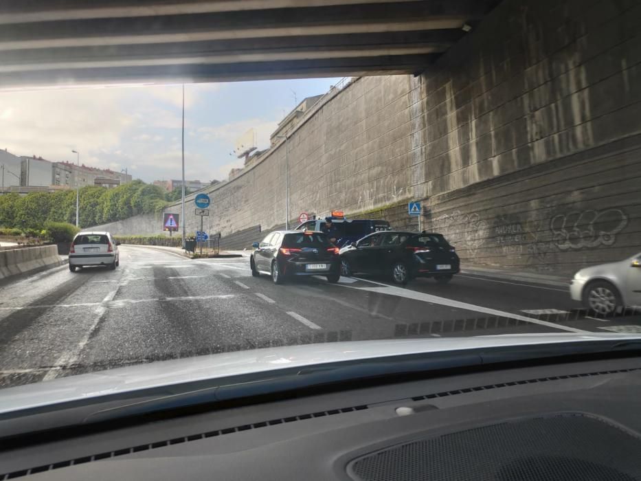 Un accidente en la AP-9 obliga a cortar los accesos a la autopista desde el centro de Vigo