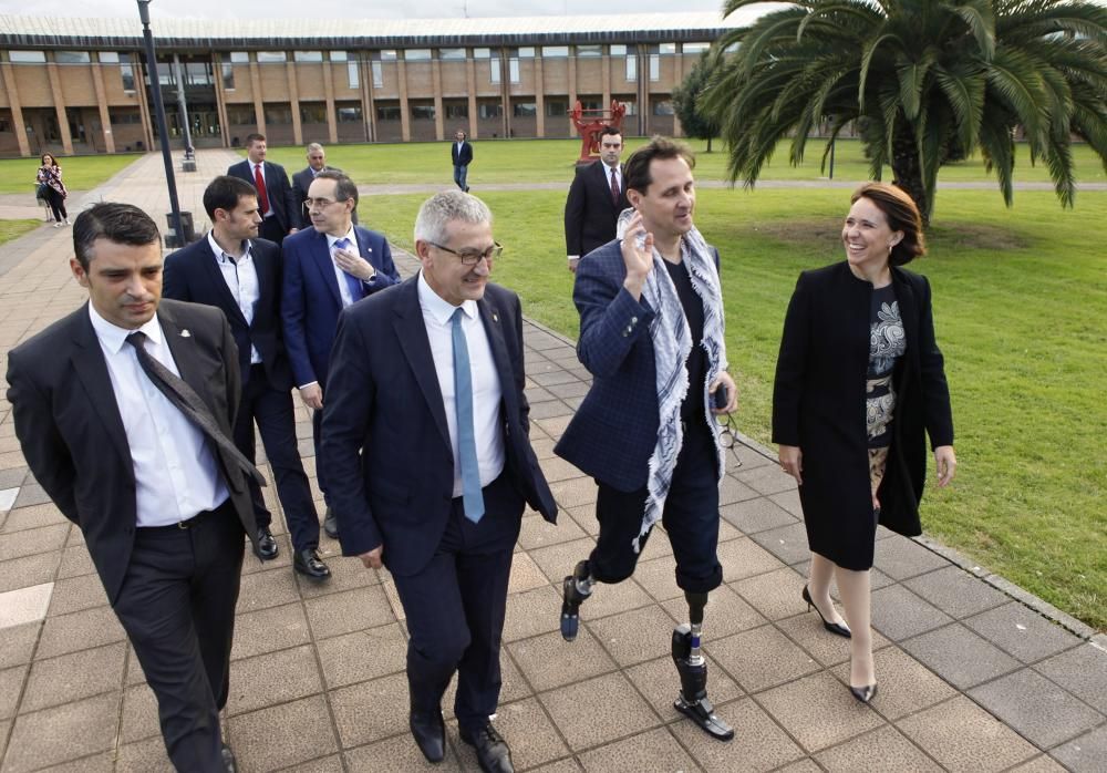 Hugh Herr visita la Escuela Politécnica de Gijón