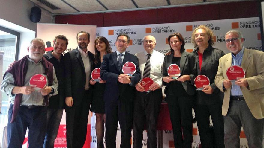 José Luis Jurado (primero por la derecha), junto al resto de personas galardonadas en esta primera edición de los Premios Humanizar.