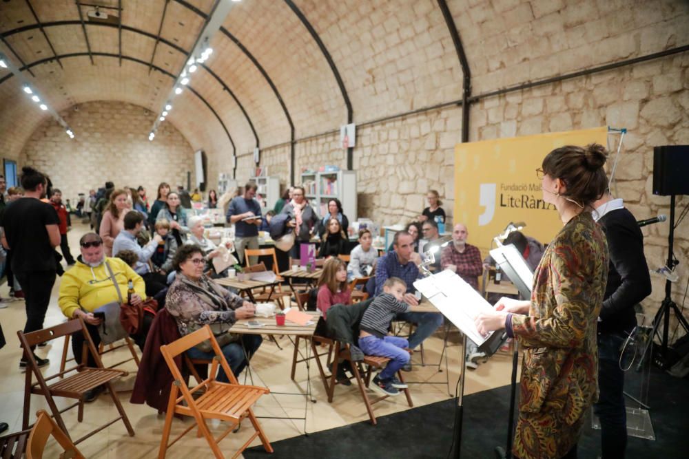 El Aljub de Es Baluard protege de la lluvia la Fira del Llibre en Català