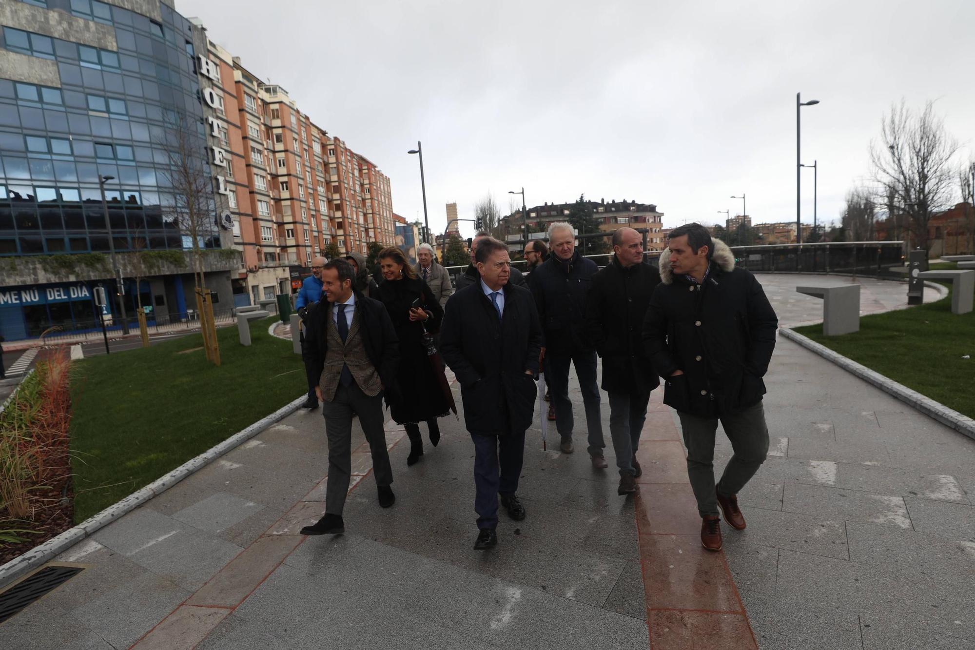 EN IMÁGENES: La nueva plaza de la Cruz Roja de Oviedo ya está abierta al público