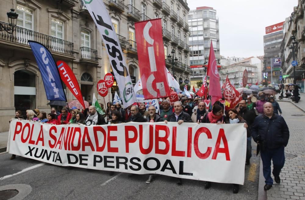 Miles de manifestantes piden una sanidad pública de calidad // Alba Villar