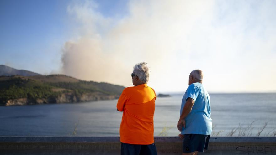 Los vecinos de varios municipios de Girona, pendientes de la Tramuntana: &quot;Vimos el fuego al lado de casa&quot;