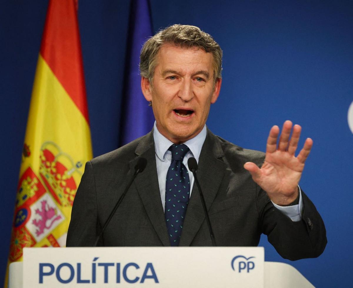 Feijóo exigeix a Sánchez que "es rendeixi a la justícia" i dimiteixi "ja" Feijóo exigeix a Sánchez que "es rendeixi a la justícia" i dimiteixi "ja"