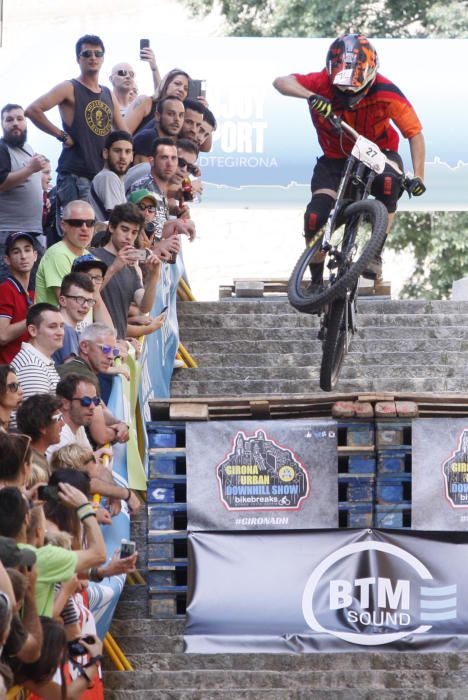 Un moment de l''Urban Downhill Show a les escales de Sant Domènec