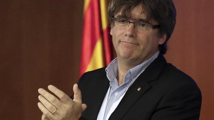 Puigdemont: «Els desbordarem pacíficament i democràticament»