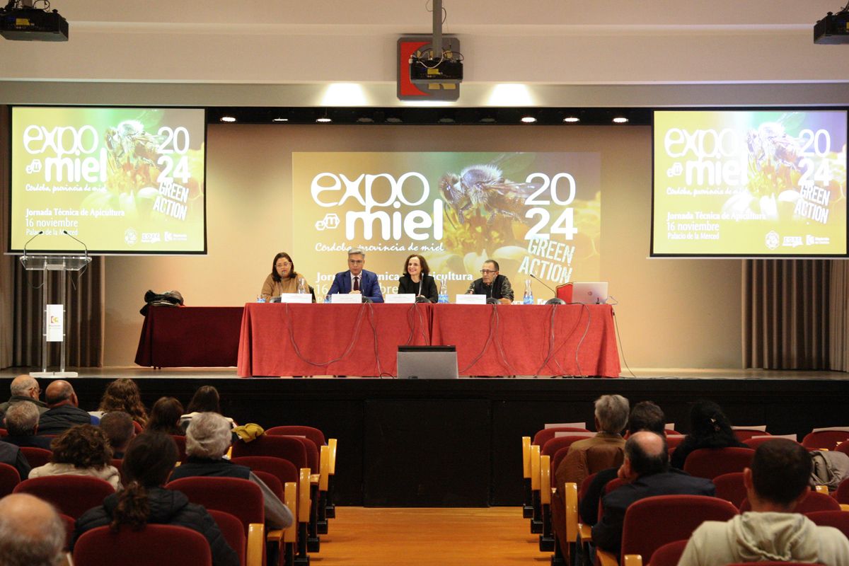 Expomiel celebra su jornada central