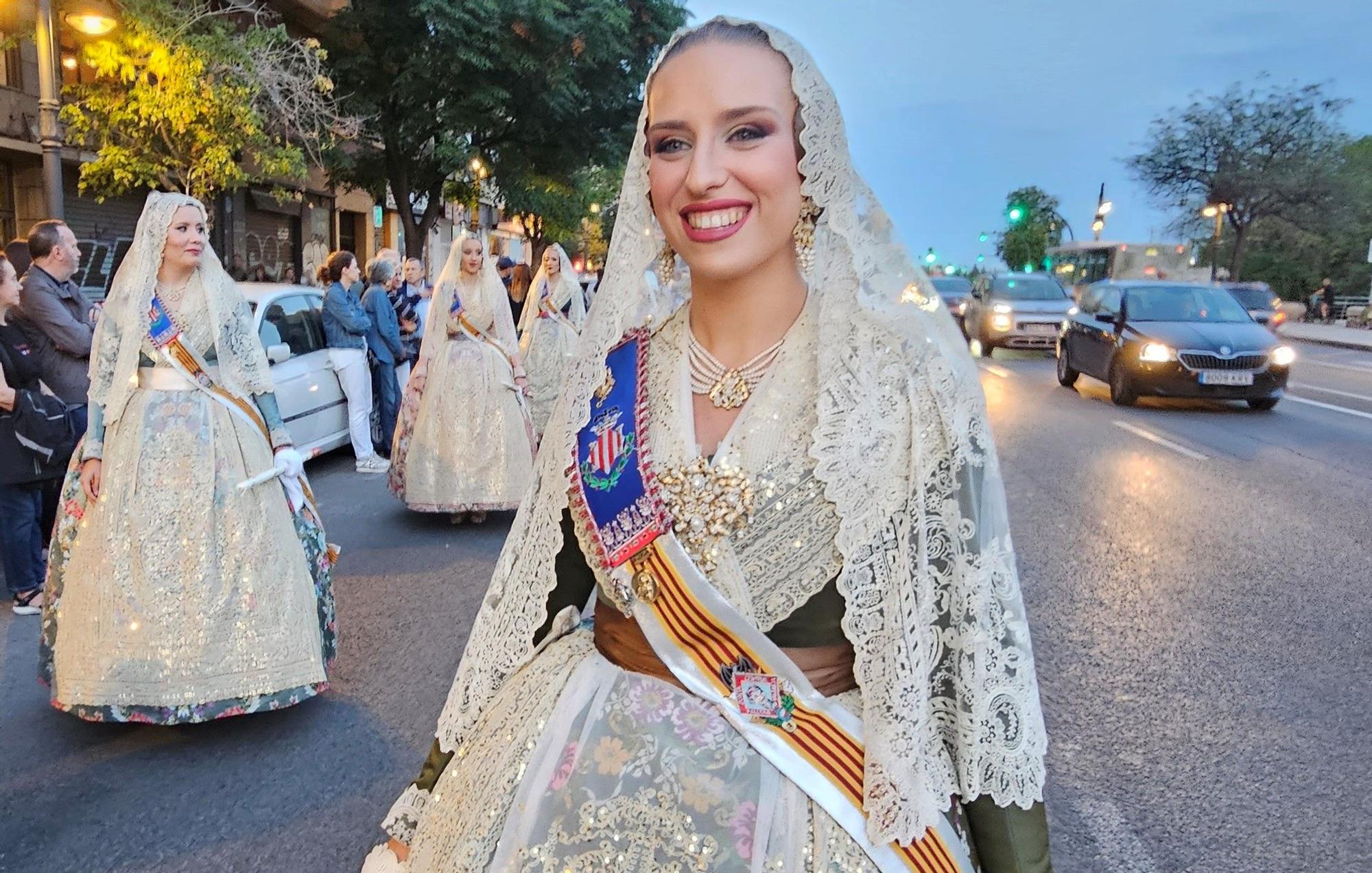 Laura, Paula, las cortes y las fallas de Zaidía acompañan al Cristo de la Fe