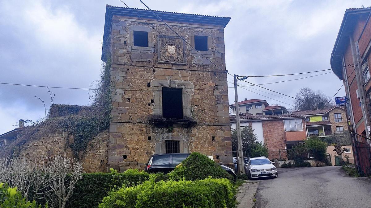 El palacio de Los Faes de Miranda en Carabanzo, Lena.