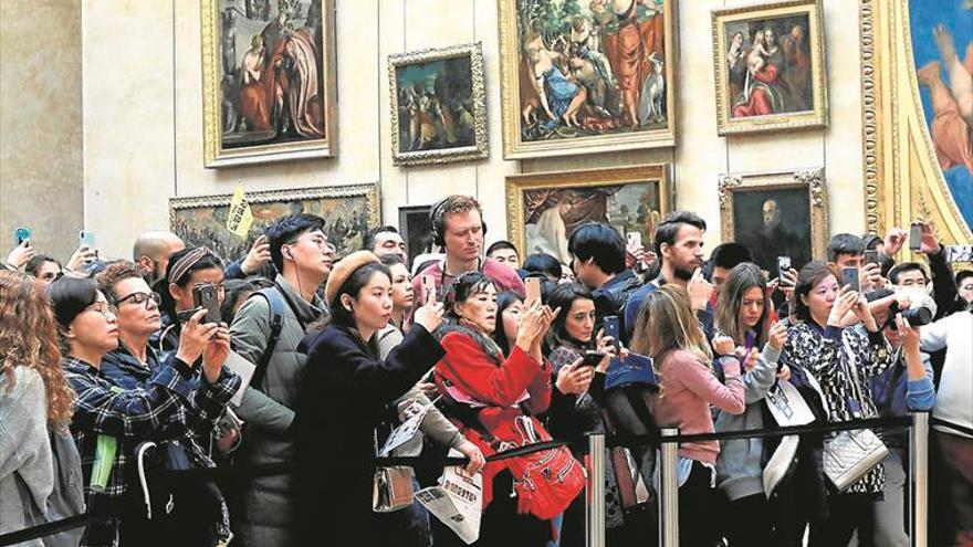 Los empleados del Louvre, de baja por el estrés de tantas visitas