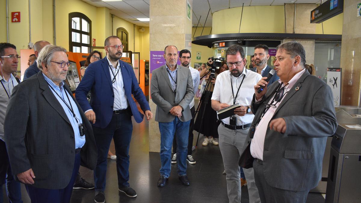 Raül Blanco, presidente de Renfe, y David Bote, alcalde de Mataró, en la presentación de los premios 'Antena TrenLab'.