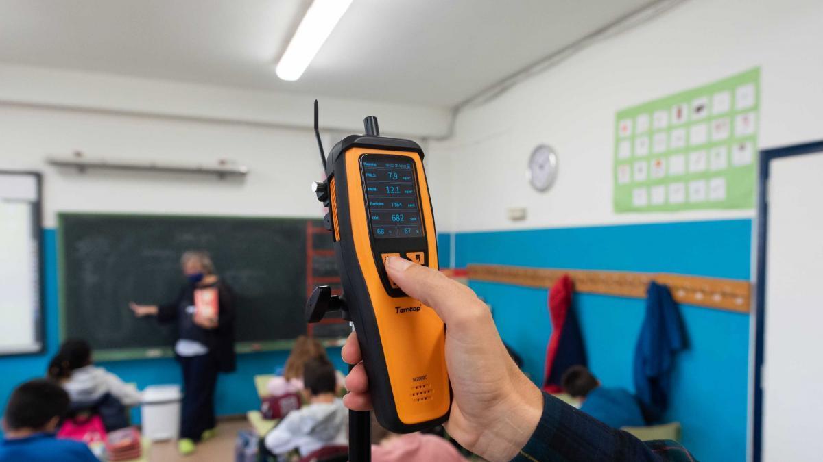 Un medidor de CO2 como el que solicita Cs para las aulas en San Vicente del Raspeig.