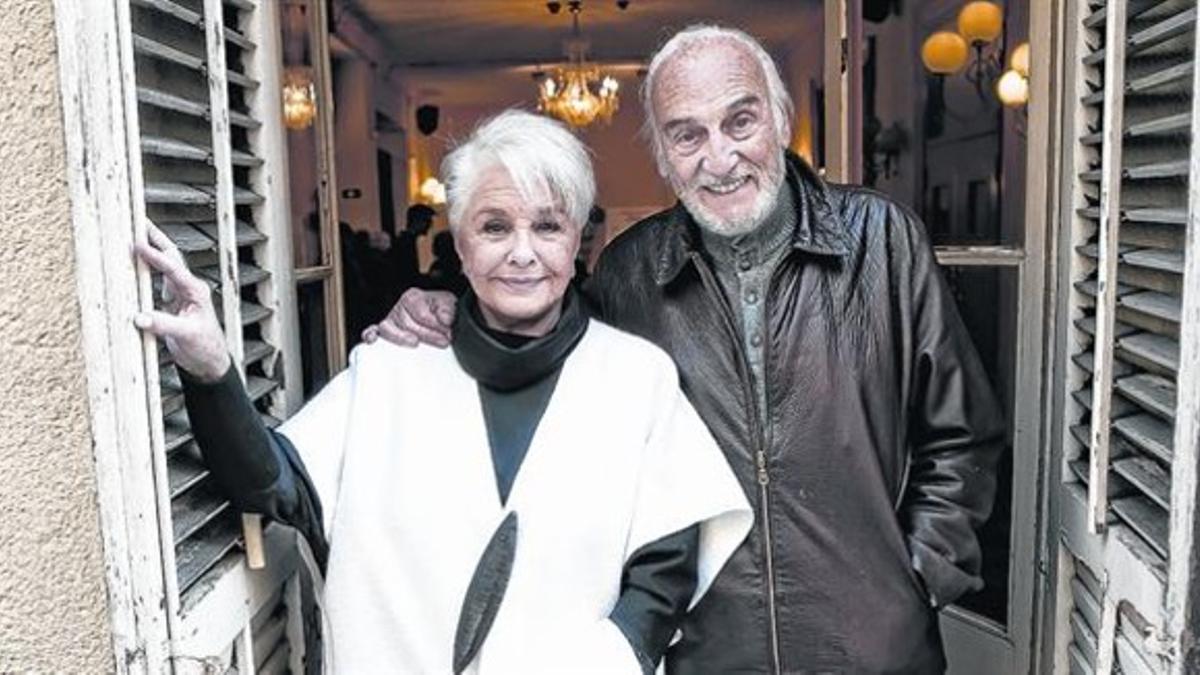 Lola Herrera y Héctor Alterio, ayer en el Teatre Romea, donde representarán 'En el estanque dorado' a partir del día 25.