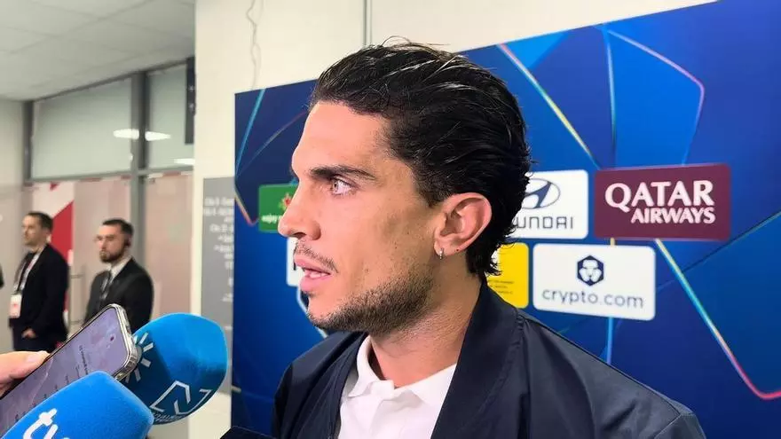 Vídeo | Marc Bartra atiende a los medios en zona mixta tras el Lille-Betis de Champions League: "Es una noche que no voy a olvidar"
