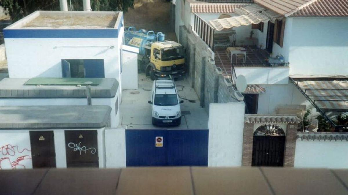 Vista de la EBAR del Jaboneros y el chalé de Manuel Hijano en la avenida de Salvador Allende.